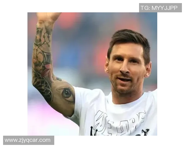 《球场传奇：一位足球巨星的自传与奋斗历程》